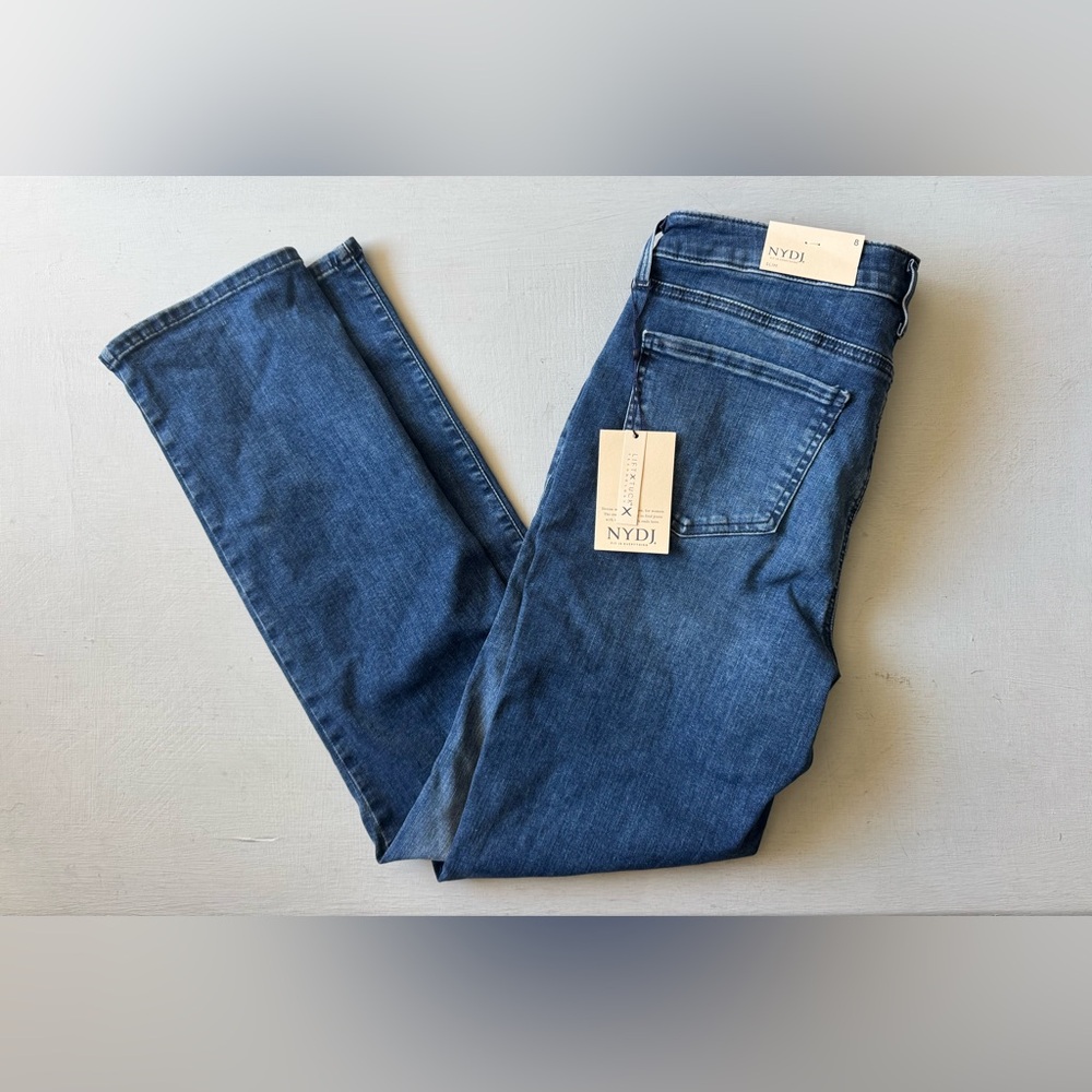 NWT NYDJ Sheri Slim Straight Leg Jeans in Beyond Bay - Picture 12 of 12